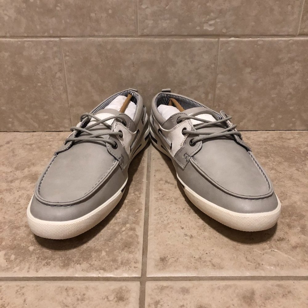 NWOB Mens Unlisted By Kenneth Cole Gray White Casual Boat Shoes 10.5.